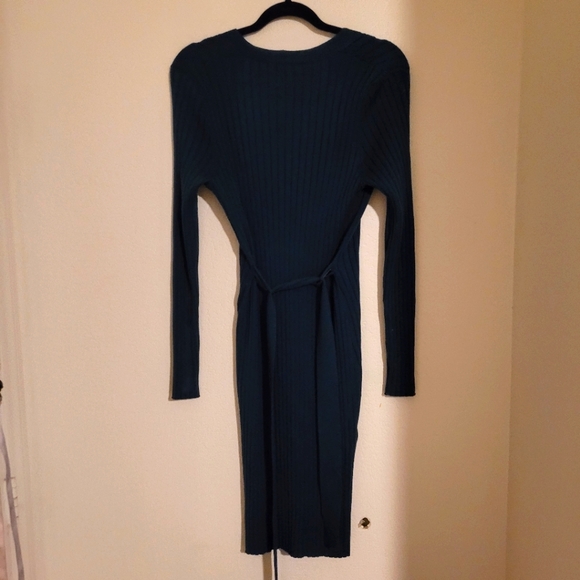 A deep blue long sleeved jacket/ shawl - Picture 2 of 4